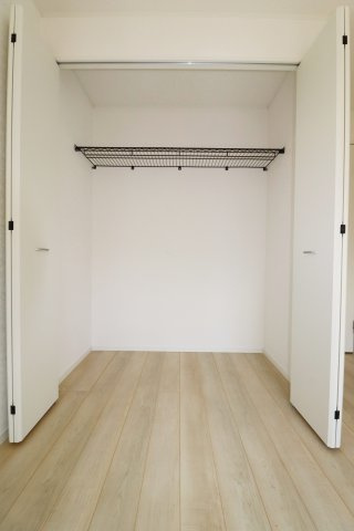 郡山市富久山町福原字大師前　　　６号棟　　　行健小学校、明健中学区の収納