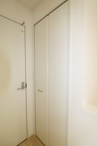 郡山市富久山町福原字大師前　　　６号棟　　　行健小学校、明健中学区の収納|2階ホール収納♪