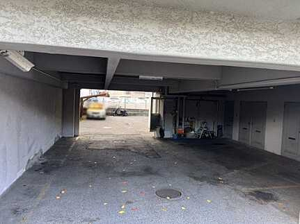 ハイツ羽衣の駐車場