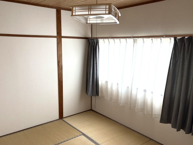 ◆スーパー、ドラッグストアが徒歩７分以内◆全居室６帖以上の３ＬＤＫ◆亀岡市西つつじケ丘大山台１丁目の和室|和室