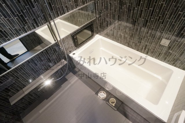 プレジオ宝塚ASIANの浴室