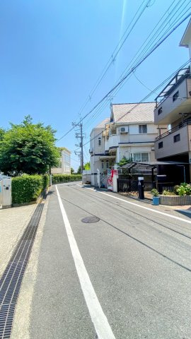 昆陽4丁目の前面道路含む現地写真