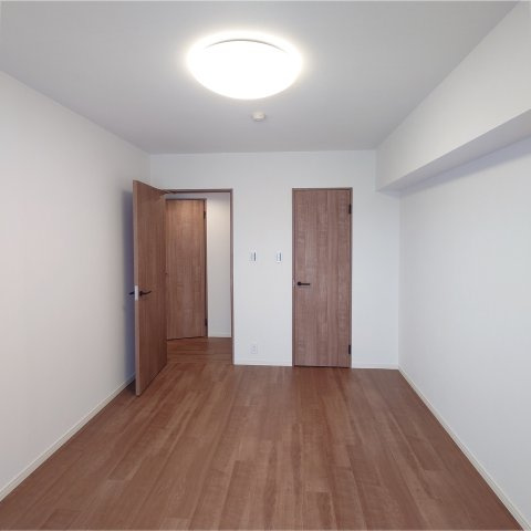 磯子汐見台ヒルズの洋室