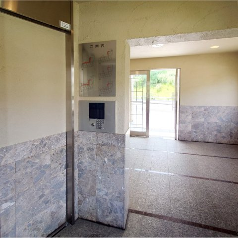 磯子汐見台ヒルズのエントランス|エントランスです。