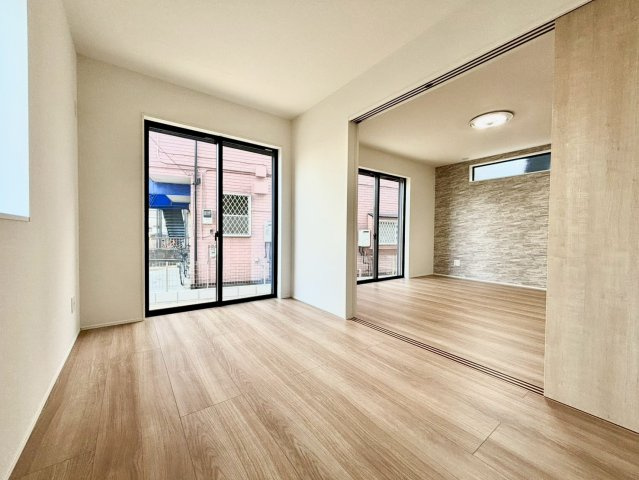 野田市山崎７期　新築戸建　2号棟の洋室|1階5帖の洋室です！