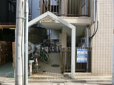 【エントランス】 | ドリームハイツ浅草 | エントランス前