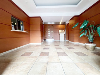 【エントランス】