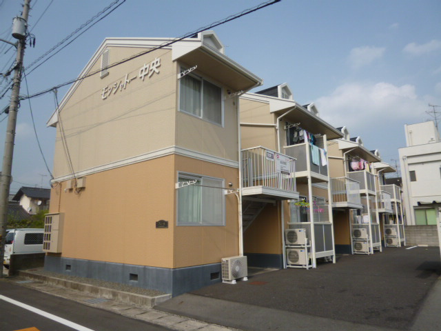 モンシャトー中央の外観