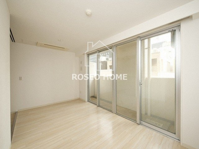 アーバンフラッツ瓦町の洋室