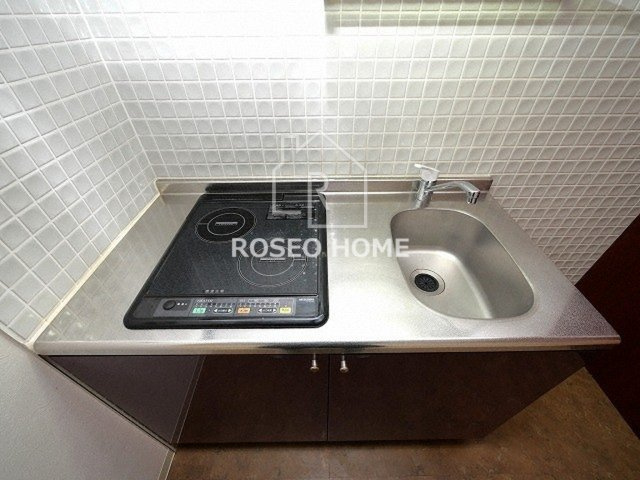 アーバンフラッツ瓦町のキッチン