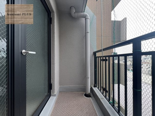 コンフィデンス今里西のバルコニー