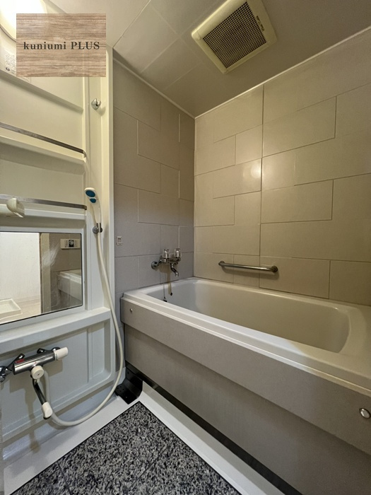 コンフィデンス今里西の浴室