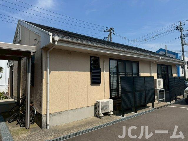 クオリティハウスの外観