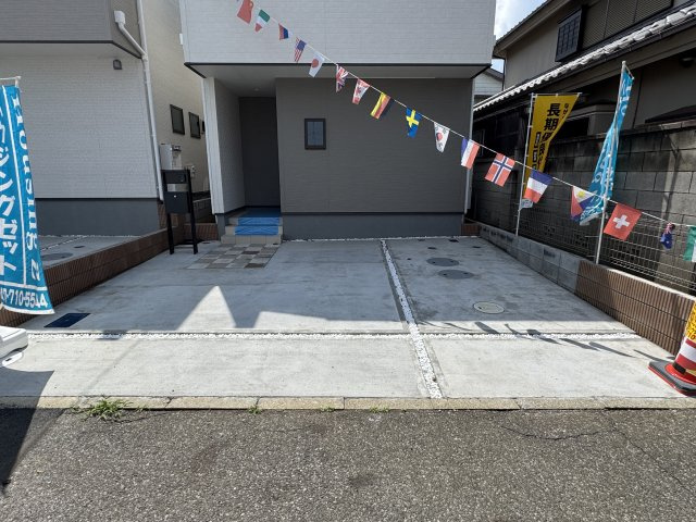 松戸市高塚新田新築戸建の駐車場|1号棟駐車スペース・並列2台駐車可