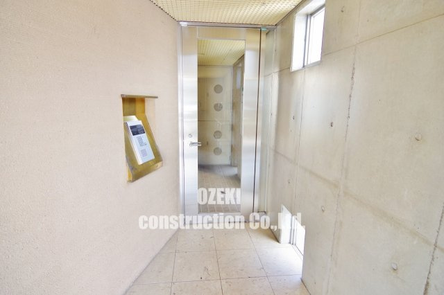 ピッコロ・イソーラのエントランス