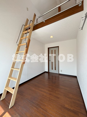 【洋室】 | 若葉町2丁目テラスハウス | 洋室5.5帖②