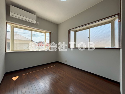 【洋室】 | 若葉町2丁目テラスハウス | 洋室5.5帖①