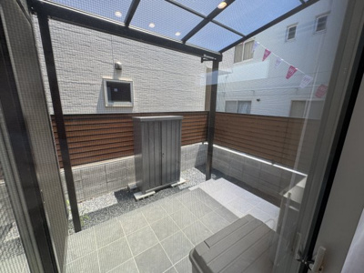 【その他】 | 宮浦５丁目住宅 | リビングにつながるタイルデッキ