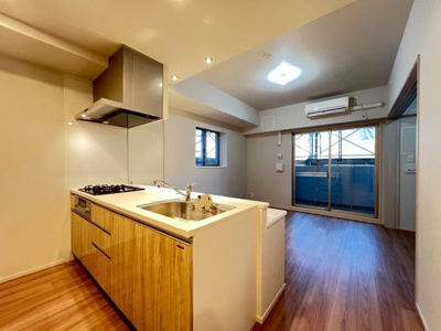 【居間・リビング】 | スプランディッド城東関目