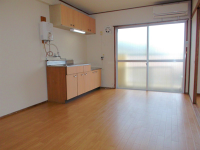 【居間・リビング】 | 佐波ハイツ | （ＤＫ）