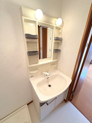 【独立洗面台】 | ガーデンフォー | シャワー付洗面台