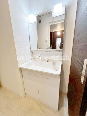 小平市小川町１丁目のアパートの洗面所