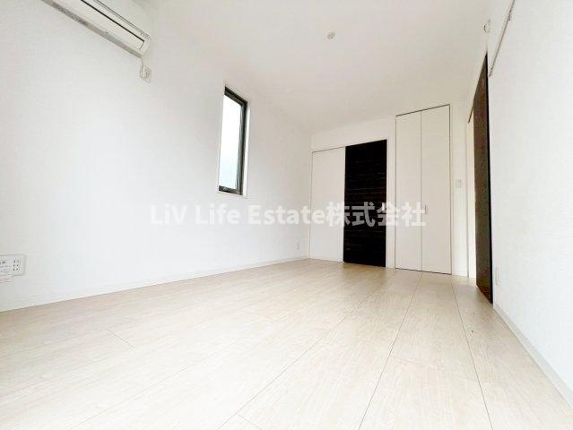 小平市小川町１丁目のアパートの寝室