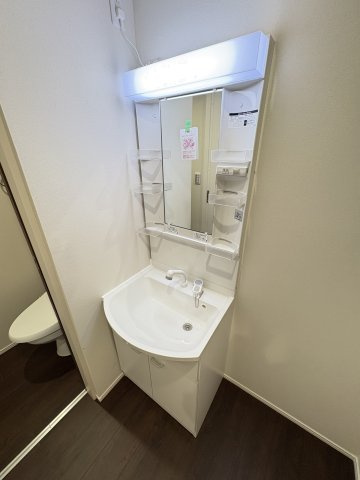 MELDIA福生Ⅲの独立洗面台