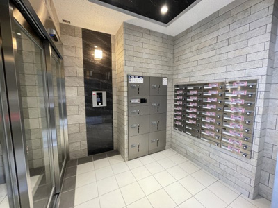 【エントランス】 | ホワイトメゾン新栄