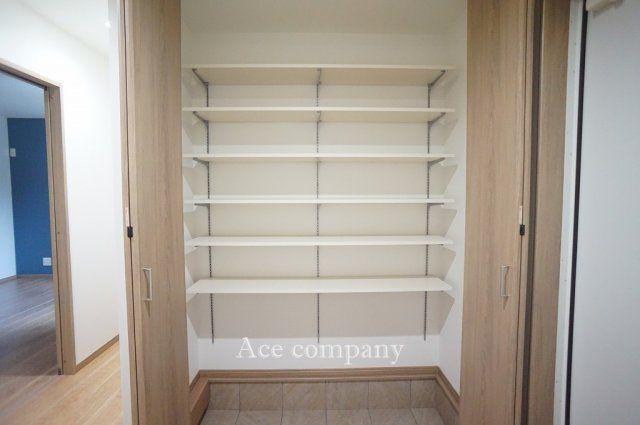 【収納】 | 東大阪市岩田町1丁目　【E号地】 | 大容量のシューズクローゼット完備です♪