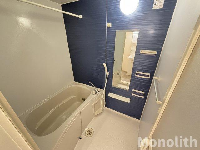 クリスタルグランツの浴室