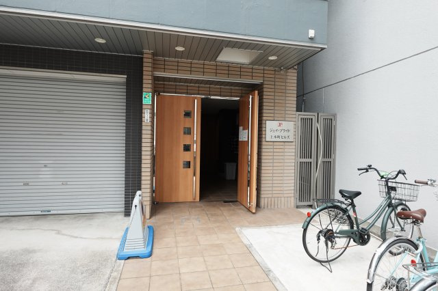 【エントランス】 | ジェイ・プライド上本町ヒルズ