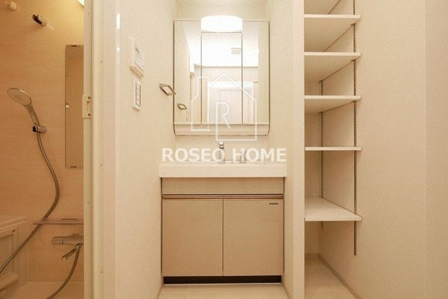 J.GRAN Court京町堀の洗面所