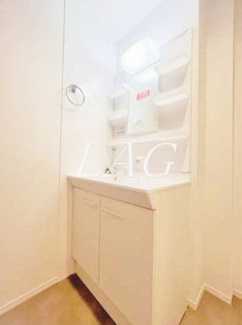 【洗面所】 | フィレ・デ・フルール | 独立洗面台です。