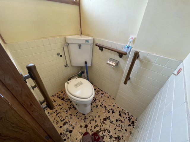 小江原二丁目戸建のトイレ|トイレを撮影したものです。