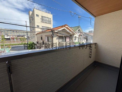 【バルコニー】 | 神戸市須磨区行幸町1丁目　新築戸建仲介手数料無料！ | 広々としたバルコニーです