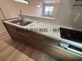 【キッチン】 | 神戸市須磨区行幸町1丁目　新築戸建仲介手数料無料！ | きれいなキッチンです