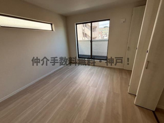 【洋室】 | 神戸市須磨区行幸町1丁目　新築戸建仲介手数料無料！ | きれいな洋室です
