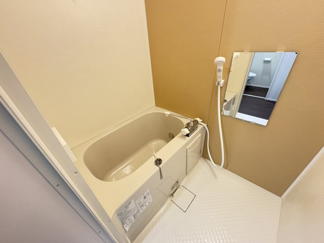 MELDIA福生Ⅲの浴室|写真は同建物の別部屋を参考に掲載しております。