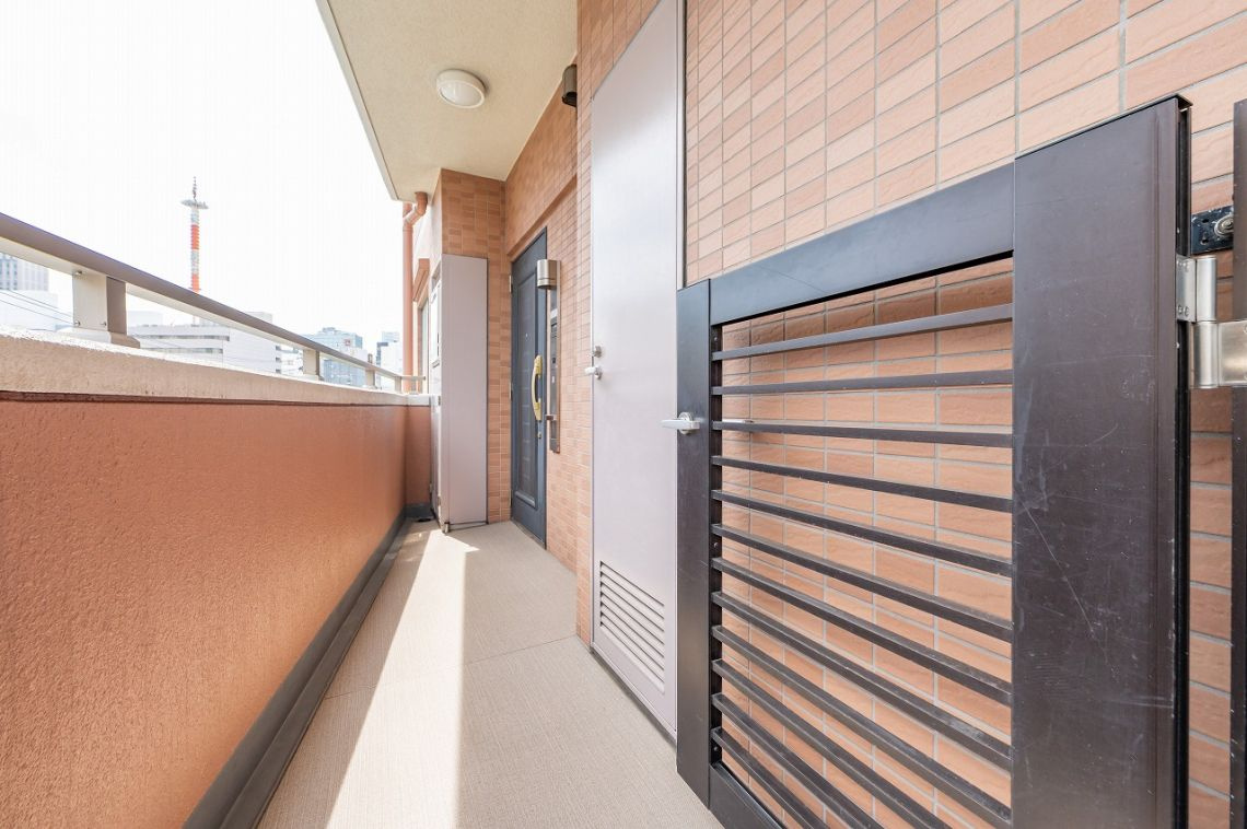 専用ポーチはプライベート感を演出♪【エルズ横濱】リノベのその他共用部分