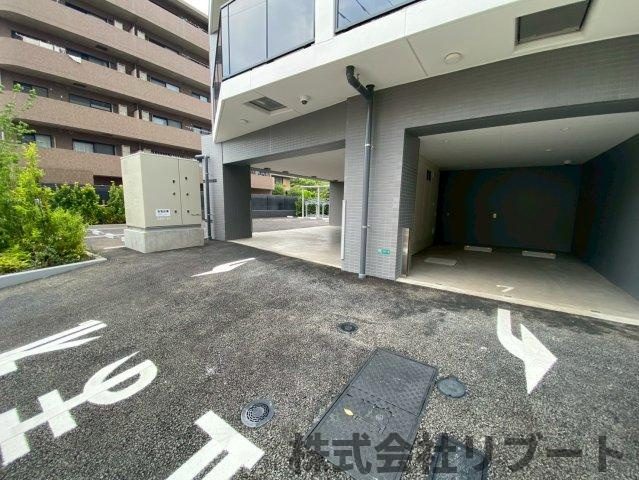 コンフォリア東葛西の駐車場