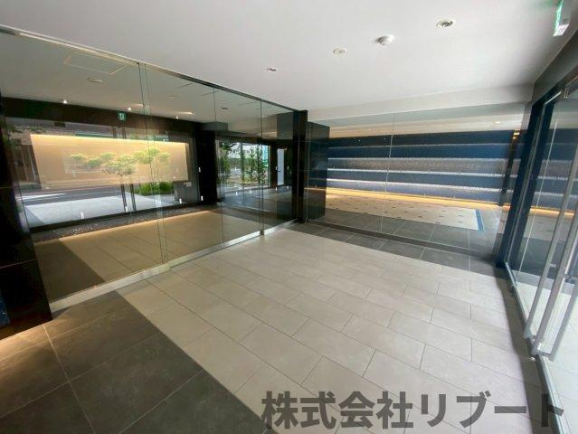 コンフォリア東葛西のロビー