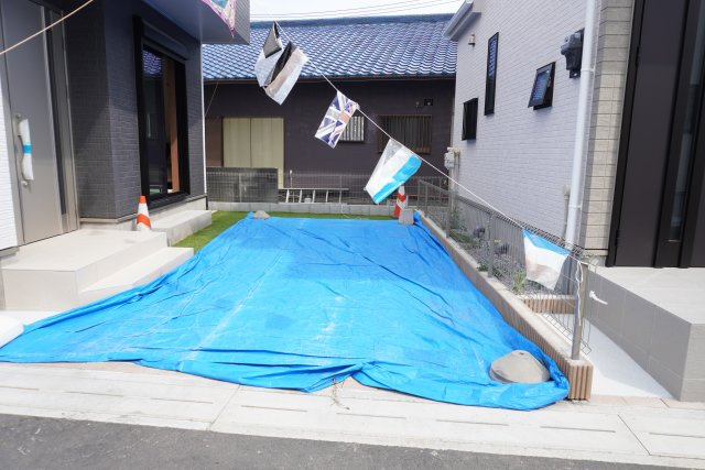 草加市長栄1丁目 新築分譲住宅 全11棟 F号棟の駐車場