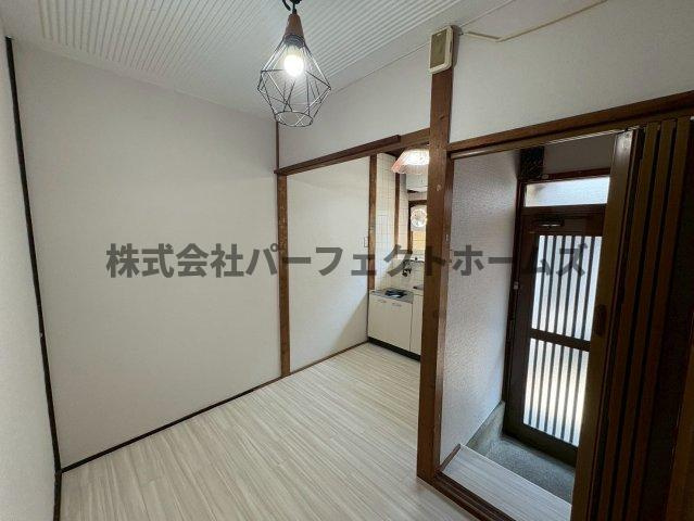 田口1丁目テラスハウスの居間・リビング|ゆったりとしたリビングです