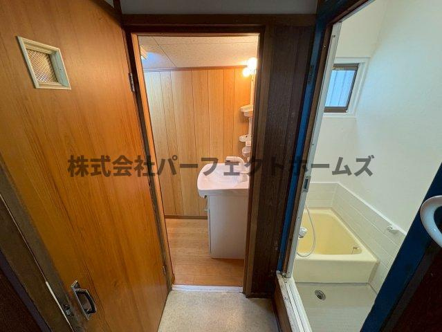 田口1丁目テラスハウスの洗面所|使いやすい洗面所です