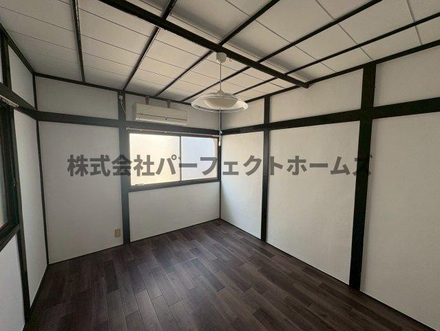 田口1丁目テラスハウスの洋室|コンパクトで使いやすい洋室です