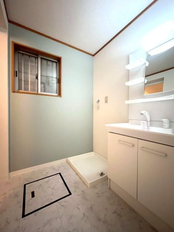 ◆令和７年６月リフォーム完了◆収納豊富◆全居室６帖以上◆山科区小山中島町の独立洗面台|洗面化粧台