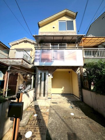 ◆令和７年６月リフォーム完了◆収納豊富◆全居室６帖以上◆山科区小山中島町