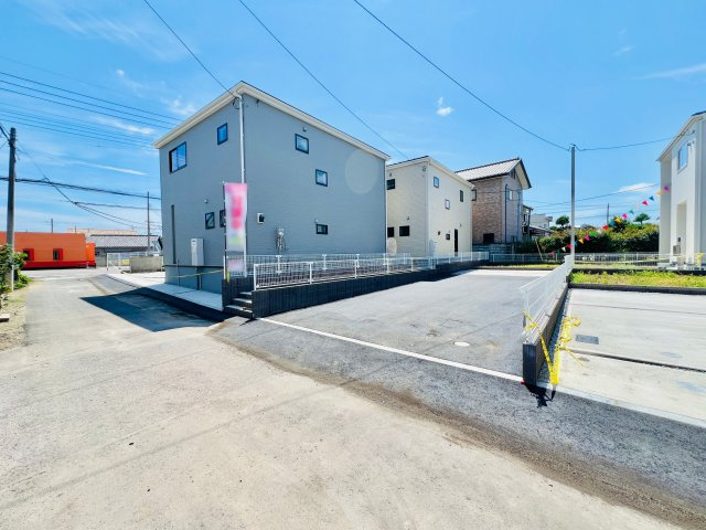 伊勢崎市長沼町の前面道路含む現地写真|駐車が苦手な方にもおススメです◎