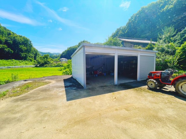 本庄市児玉町中古日本家屋　農地も別途ご案内できます。の駐車場